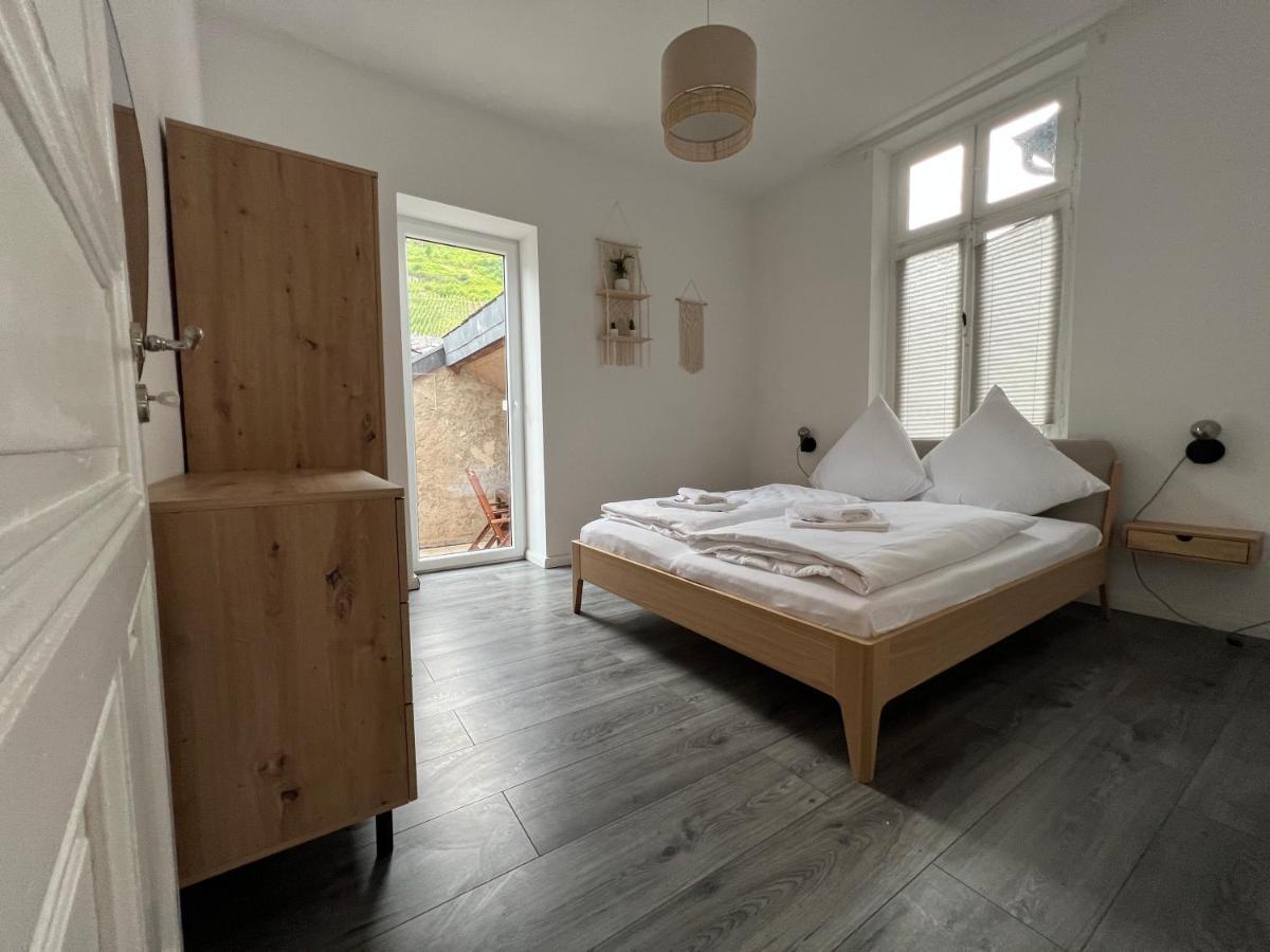 Apartamento Direkter Moselblick I Altbau I 4 Personen I Terrasse Sankt Aldegund Exterior foto